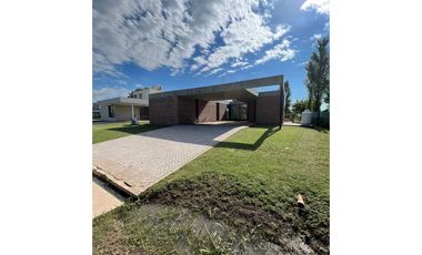 A estrenar en una planta, barrio privado