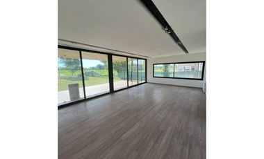 A estrenar en una planta, barrio privado