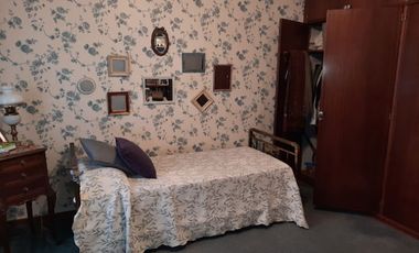 Brown 2321 - Casa 3 Dormitorios - Venta