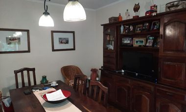 Brown 2321 - Casa 3 Dormitorios - Venta