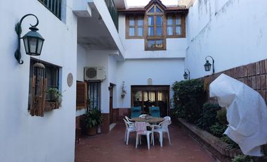 Brown 2321 - Casa 3 Dormitorios - Venta