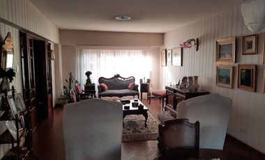 Brown 2321 - Casa 3 Dormitorios - Venta