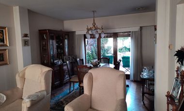 Brown 2321 - Casa 3 Dormitorios - Venta