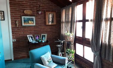 Brown 2321 - Casa 3 Dormitorios - Venta