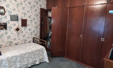 Brown 2321 - Casa 3 Dormitorios - Venta