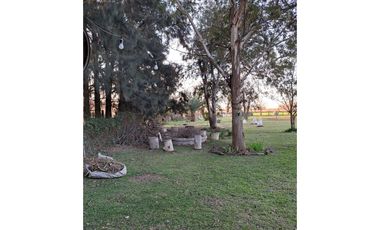 VENTA IMPORTANTE CASA DOS DORMITORIOS IBARLUCEA CON AMPLIO TERRENO