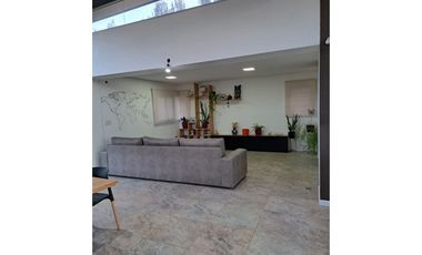 VENTA IMPORTANTE CASA DOS DORMITORIOS IBARLUCEA CON AMPLIO TERRENO