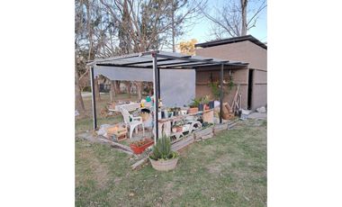 VENTA IMPORTANTE CASA DOS DORMITORIOS IBARLUCEA CON AMPLIO TERRENO