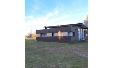 VENTA IMPORTANTE CASA DOS DORMITORIOS IBARLUCEA CON AMPLIO TERRENO