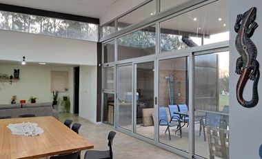 VENTA IMPORTANTE CASA DOS DORMITORIOS IBARLUCEA CON AMPLIO TERRENO