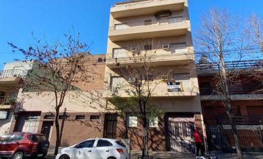 (V/LUGANO, CLÍNICA C/ CONSULTORIOS EXTERNOS)APTO:HOSTEL,GERIATRICO,OSOCIAL/SIMILARES