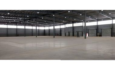 ALQUILER DEPOSITOS NAVES en GARIN 2.572m2