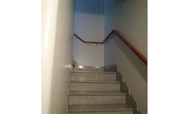 Casa 6 ambientes con fondo y piscina