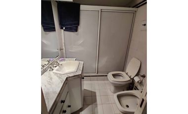 Casa 6 ambientes con fondo y piscina