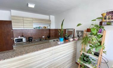 VENTA DÚPLEX 2 DORMITORIOS MAS COCHERA