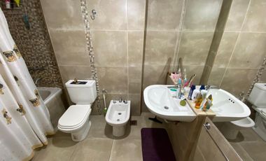 VENTA DÚPLEX 2 DORMITORIOS MAS COCHERA