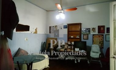 CASA SOBRE LOTE PROPIO 10X33