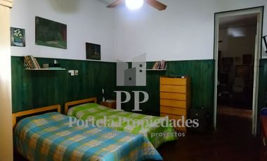 CASA SOBRE LOTE PROPIO 10X33