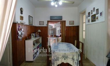 CASA SOBRE LOTE PROPIO 10X33