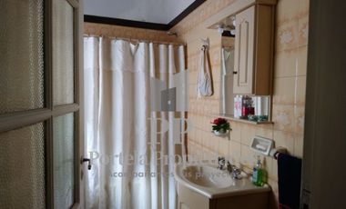 CASA SOBRE LOTE PROPIO 10X33