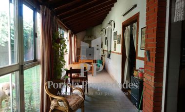 CASA SOBRE LOTE PROPIO 10X33