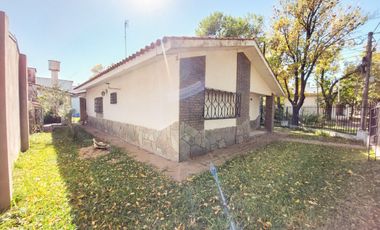 Casa céntrica en Funes