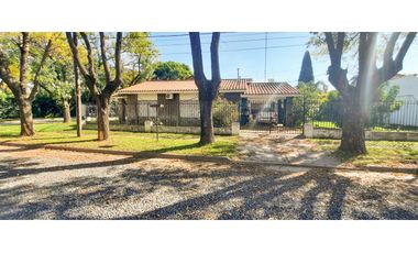 Casa céntrica en Funes