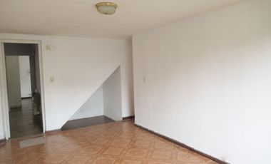 Casa en barrio Fisherton, sobre Av. Córdoba. (Ideal comercial)