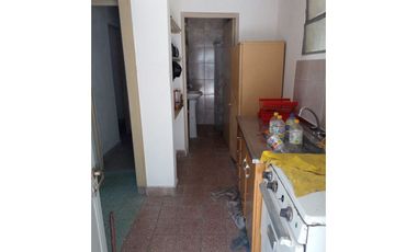 BARRIO TANGO CASITA SOBRE 3 LOTES