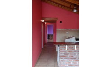 Casa de 4 Ambientes y hermoso parque en Los Antiguos, Santa Cruz