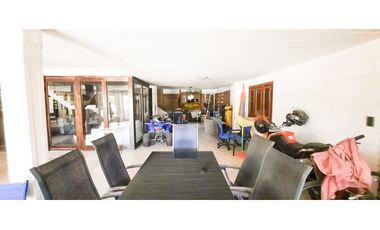 Casa quinta imponente en Funes