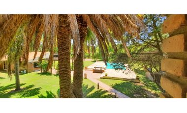 Casa quinta imponente en Funes