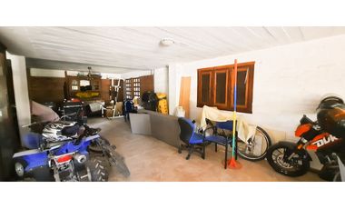 Casa quinta imponente en Funes