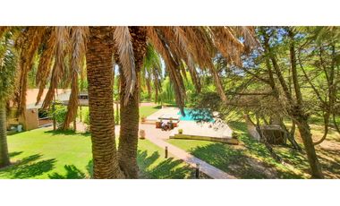 Casa quinta imponente en Funes