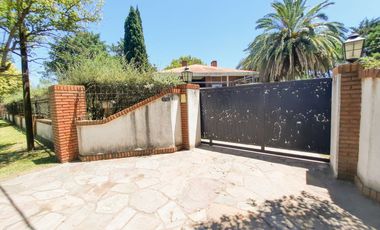 Casa quinta imponente en Funes