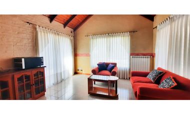 Casa quinta en Roldán, barrio Los Olmos.