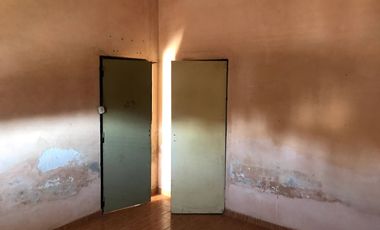 Venta de casa de 2 dormitorios en Bermudez.