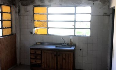 Venta de casa de 2 dormitorios en Bermudez.