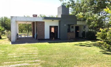 VENTA CASA 2 DORMITORIOS SOLARES DEL CARCARAÑA OLIVEROS