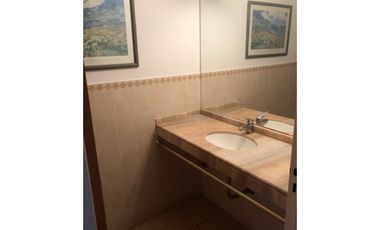 CASA EN VENTA COUNTRY LOS ALAMOS LOTE ESQUINA 1000 m2. 4 Dormitorios. Excelente!