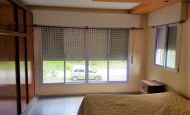 Venta - Casa de Tres Dorm. en Funes (Garita 16)