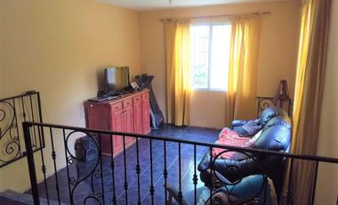 Venta - Casa de Tres Dorm. en Funes (Garita 16)