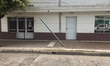 Importante  Inmueble comercial sobre la Ruta Nacional N° 33