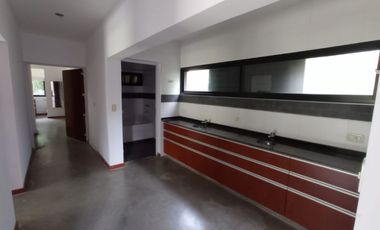 Country MIRAFLORES Funes Hills