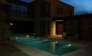 Country MIRAFLORES Funes Hills