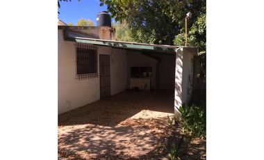 Calle SALTA  Nº 445 - OLIVEROS RETASADA!!!