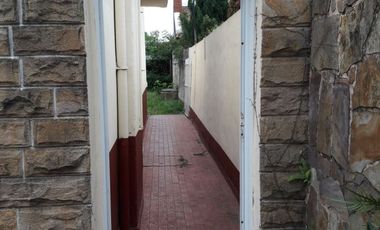 VENTA Casa 2 Dormitorios gran Patio Verde en Granadero Baigorria (Excelente ubicación)