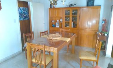 VENTA - Casa de 4 dormitorios - Excelente estado.