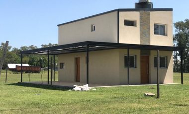 CASA 3 DORMITORIOS GRANADERO BAIGORRIA