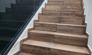 Exclusividad y Lujo Familiar en La Rioja: Casa con Club Deportivo Privado y Alta Plusvalía al Sur de Guadalajara.